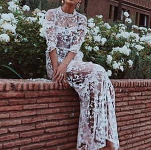 NWOT Love Lemons White Rosebud Lace Maxi Dress